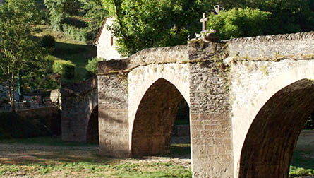 Le vieux pont de Belcastel